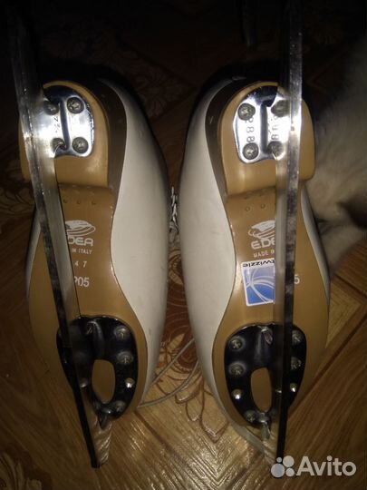 Фигурные коньки edea 205