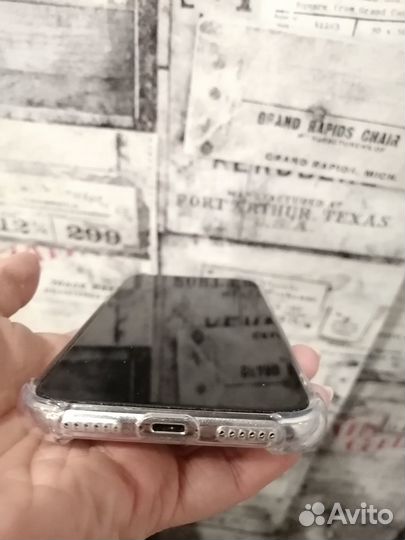 iPhone X, 64 ГБ