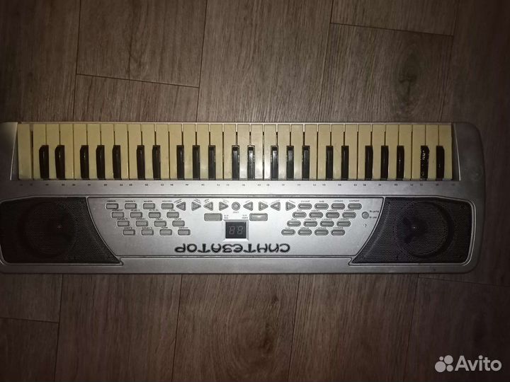 Синтезатор