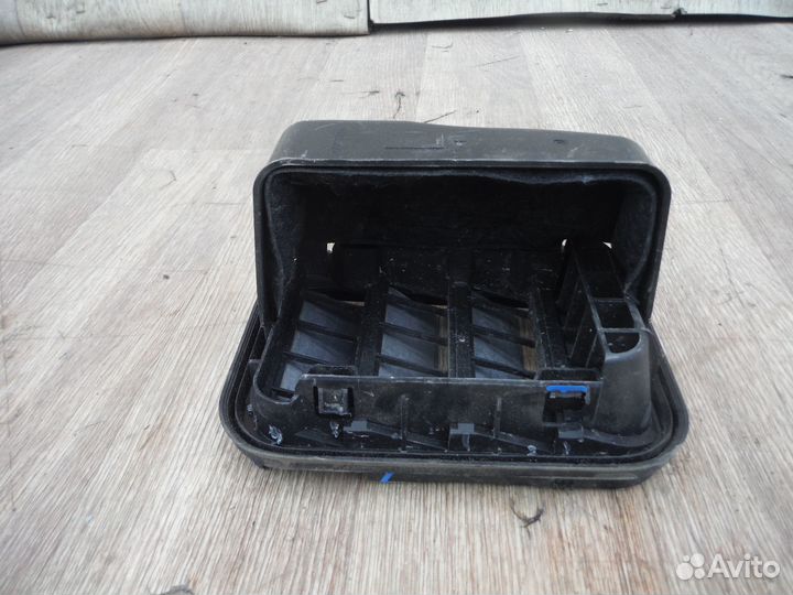 Клапан вентиляции салона левый Mercedes GLA H247