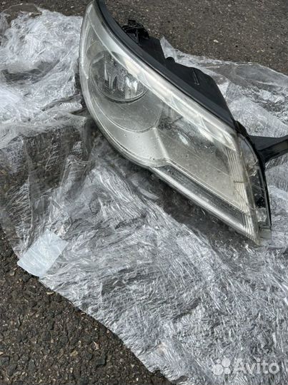 Фара правая tiguan 1