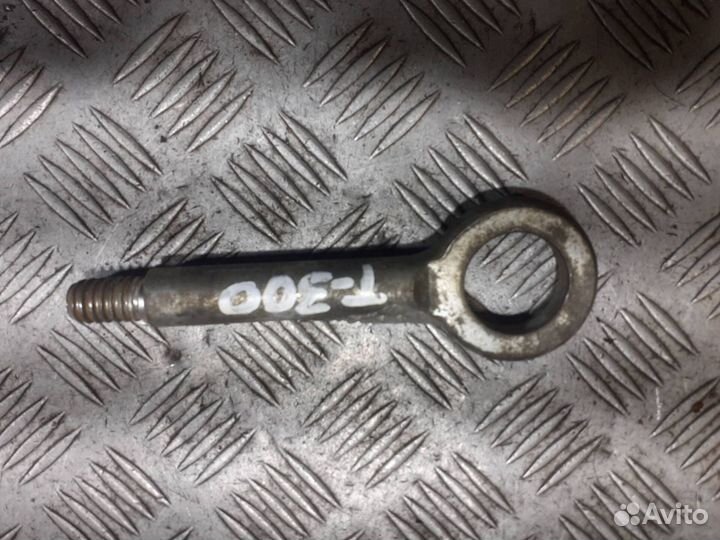 Крюк буксировочный GM