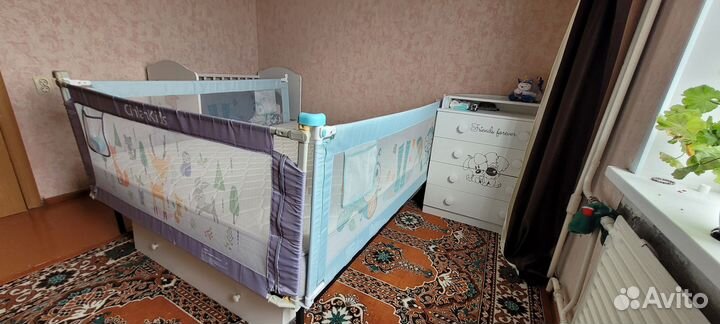 Защитный борт на взрослую кровать