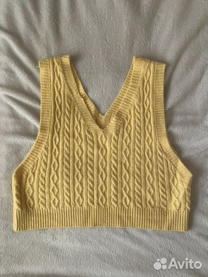 Укороченный шерстяной жилет