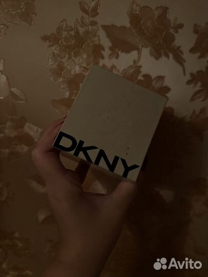 Часы наручные женские dkny