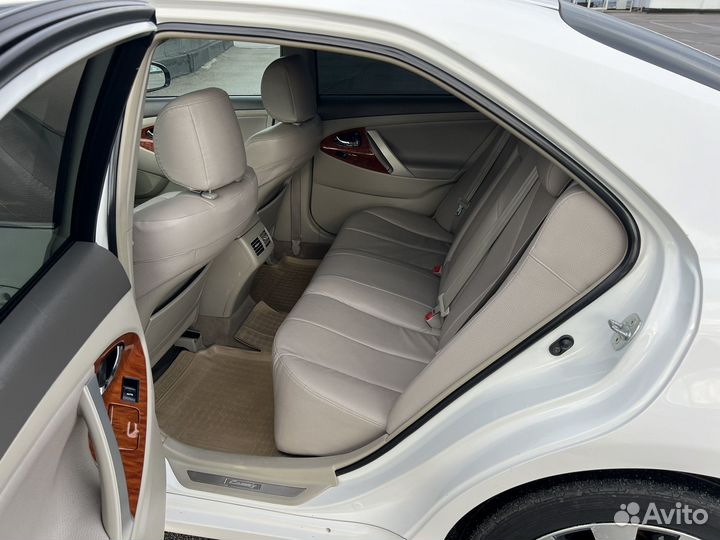 Toyota Camry 2.4 AT, 2011, 151 277 км