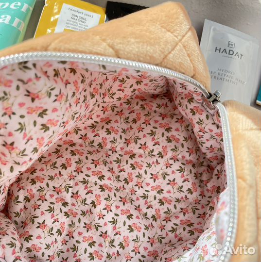 Набор косметики с косметичкой