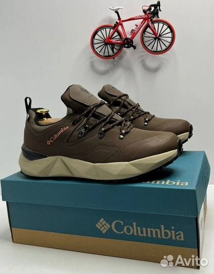 Кроссовки Columbia стильные