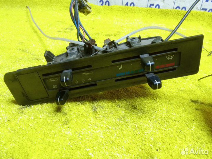 Блок управления климат-контролем передний Nissan