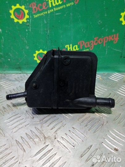 Бачок гур Skoda Octavia A4 1.6BFQ 2008