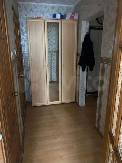 2-к. квартира, 54 м², 4/10 эт.