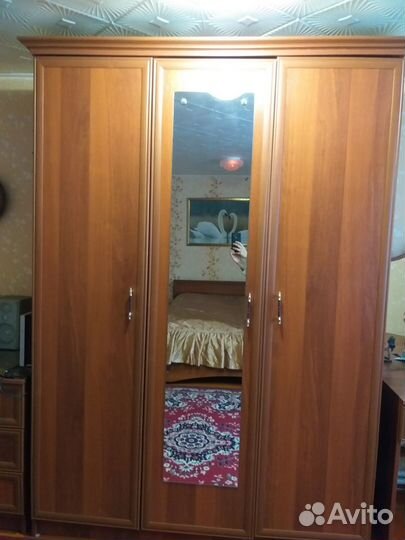 Спальный гарнитур