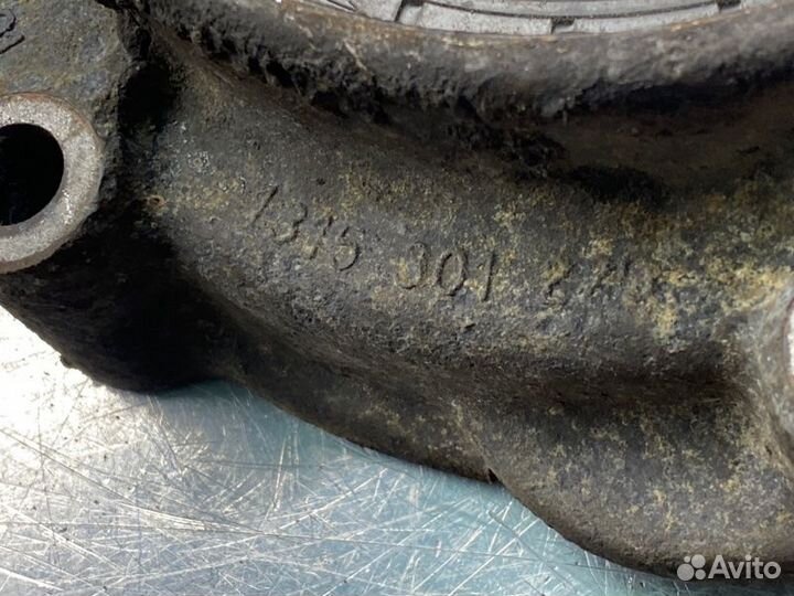 Крышка вторичного вала кпп Iveco Stralis