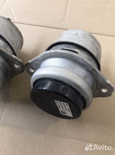 Опора двигателя Порше Кайен 958(1326)