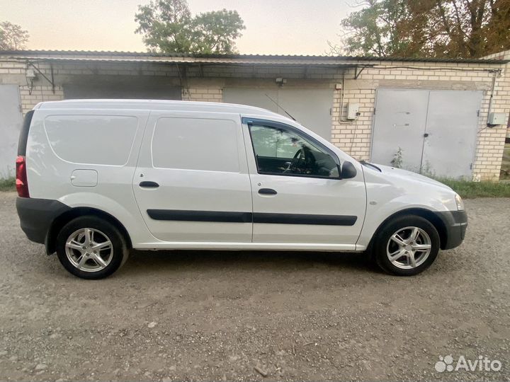 LADA Largus 1.6 МТ, 2017, 136 400 км