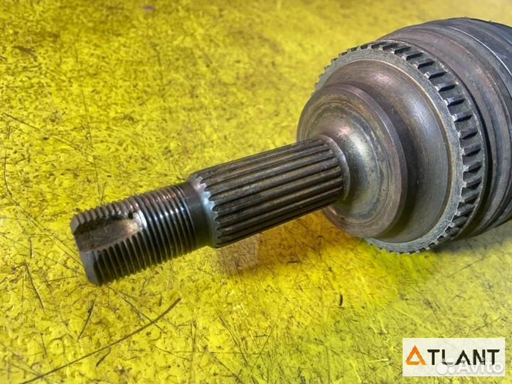 Привод передний левый toyota funcargo