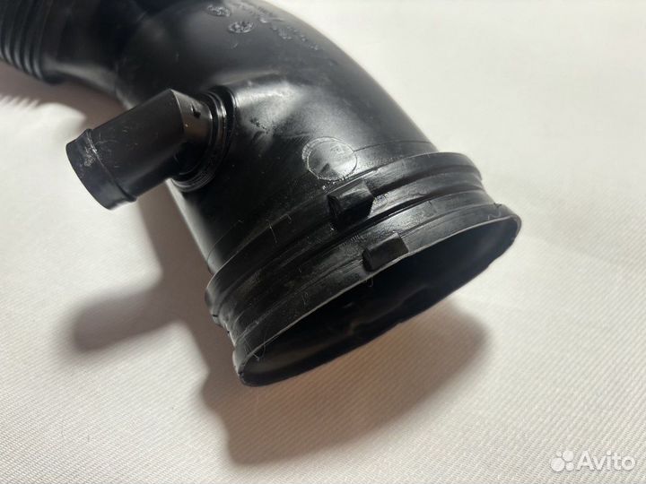 Патрубок воздушного фильтра Land Rover Range Rover