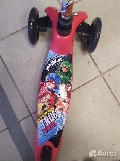 Самокат детский трехколесный новый