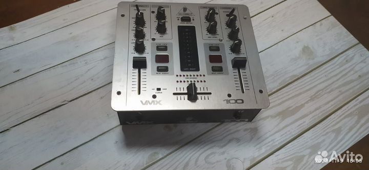 Профессиональный микшер behringer vmx 100