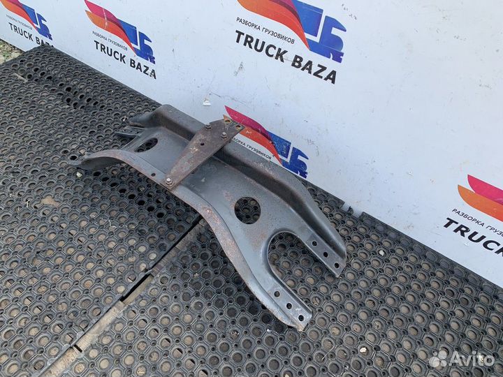 Траверса рамы поперечная