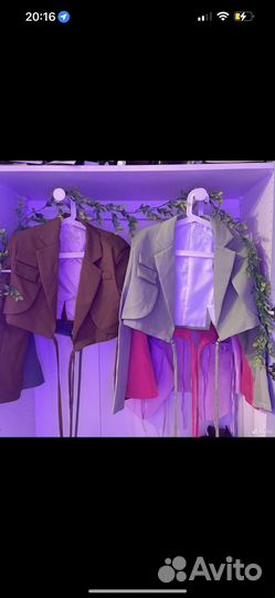 Пиджаки укороченные с завязками