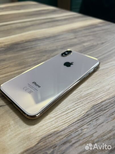iPhone XS Gold