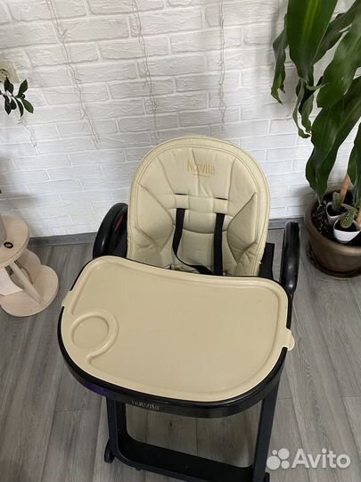 Стульчик для кормления nuovita