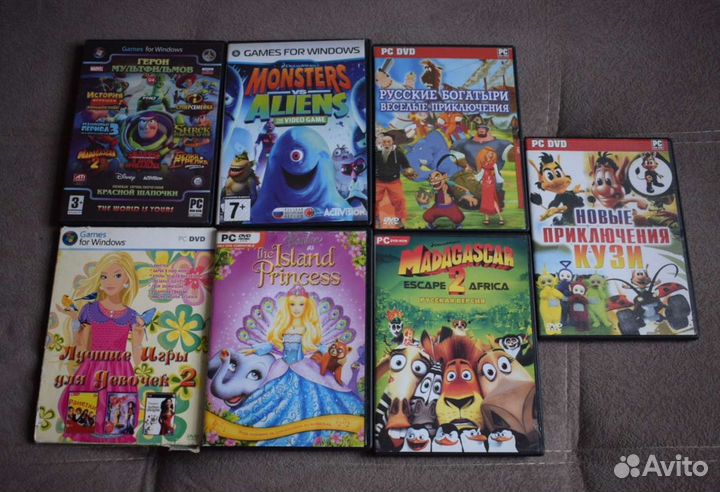 Диски с компьютерными играми разных жанров