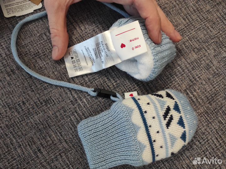Шапка и варежки reima новые