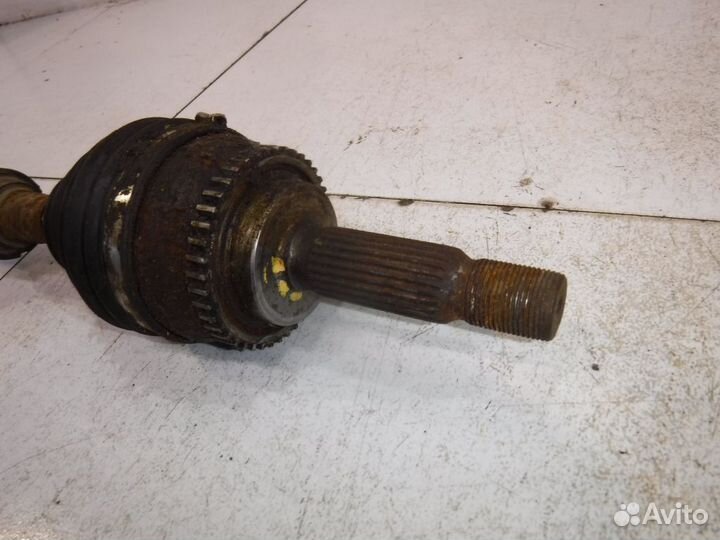 Привод передний левый