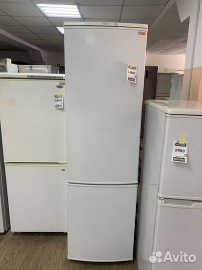 Холодильник Бирюса вместительный гарантия год дост