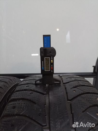 Bridgestone Ice Cruiser 7000 205/55 R16