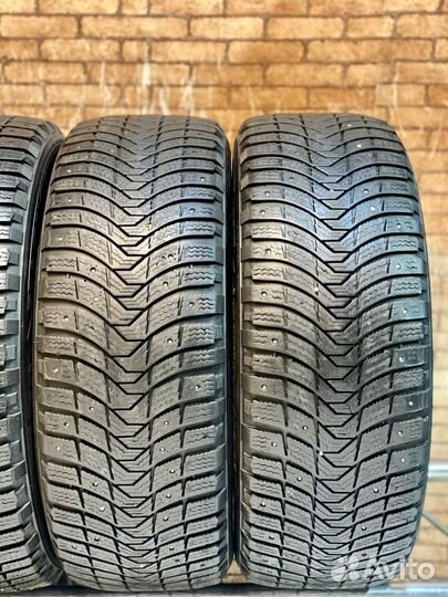 Michelin X-Ice North 3 235/55 R17
