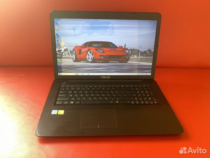Ноутбук Asus на 17.3 диагонали, Core i3 и 920MX