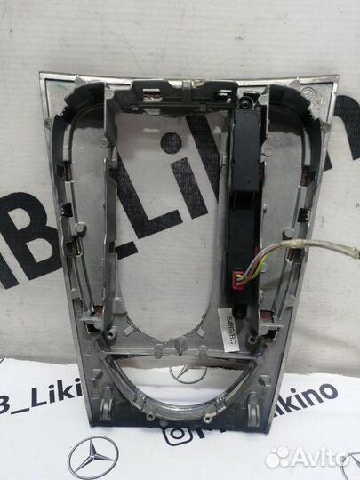 Накладка консоли Mercedes E-Класс W211