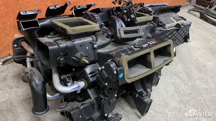 Корпус печки Mercedes w221