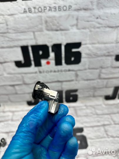 Датчик парктроника передний левый Infiniti Ex37