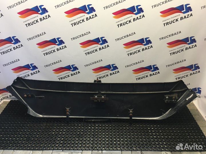 Спойлер кабины верхний Volvo FH