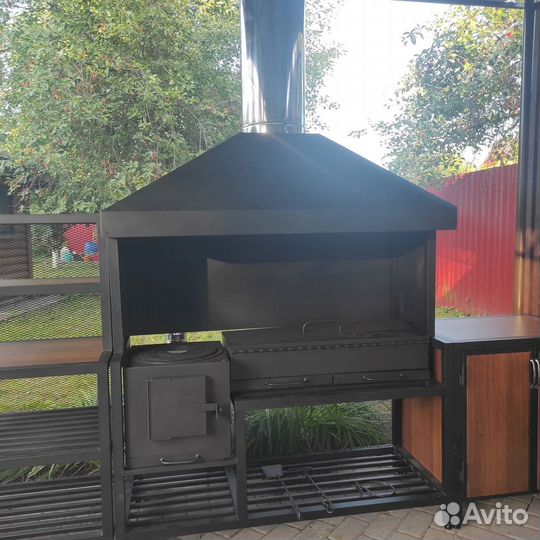 Зона барбекю с вытяжкой