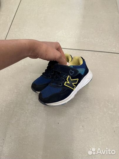 Кроссовки котофей