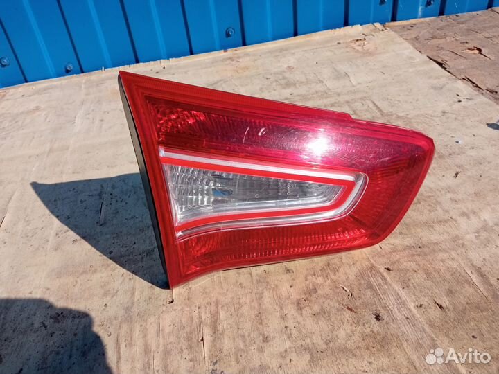 Фонарь задний левый внутренний Kia Sportage 3