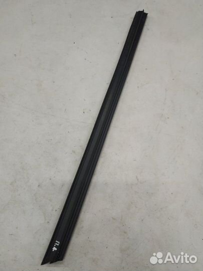 Бархотка передняя левая Bmw 5 F10/F11 N20B20 2012