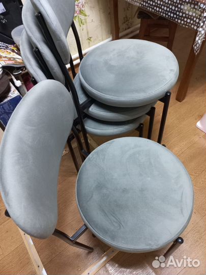Табуретки для кухни мягкие