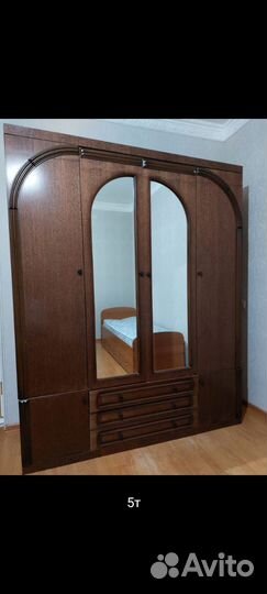 Двухъярусная кровать, компьютерный стол и.т.д