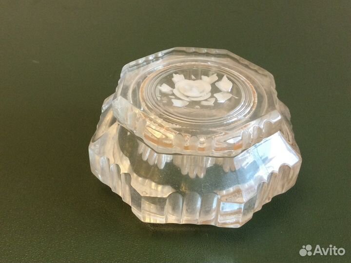 Пудреница СССР 1950— е годы