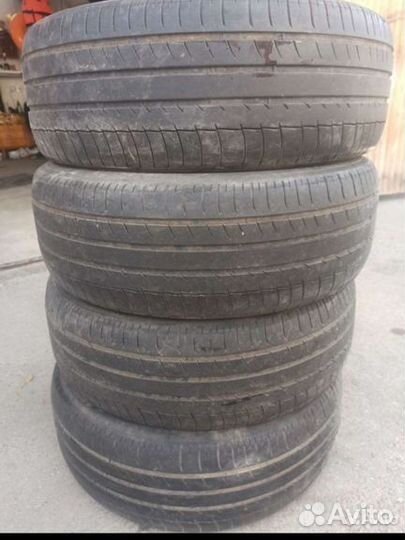 Michelin 4X4 A/T 225/60 R18