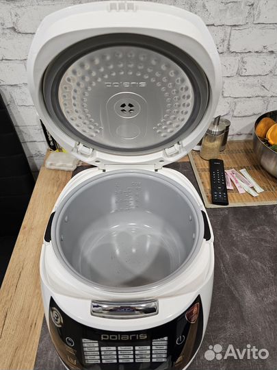 Мультиварка Polaris PMC5017 WiFi