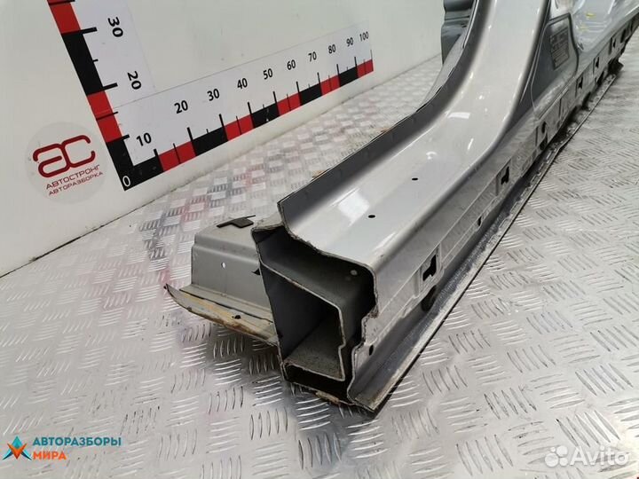 Стойка кузовная центральная левая BMW 3