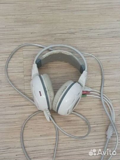 Игровые наушники