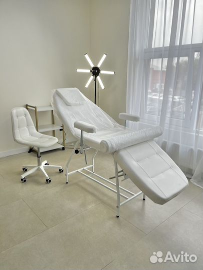Кушетка косметологическая, массажная